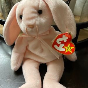 Ty 4117 Beanie Babies Hoppity Rabbit - Pink. 
Please look at all pics!